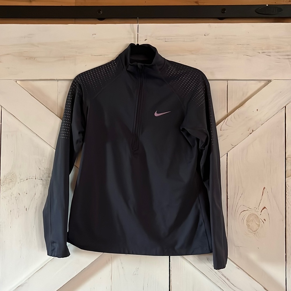 3/$15 Nike 1/2 Zip Up